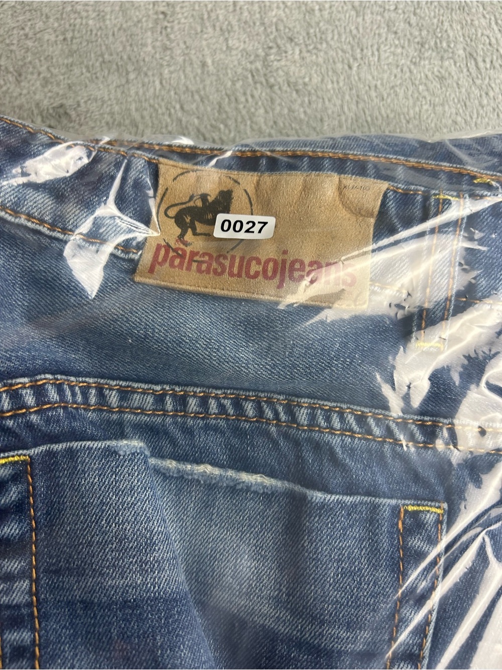 Men’s Straight Cut Parasuco Jeans - Picture 8 of 8